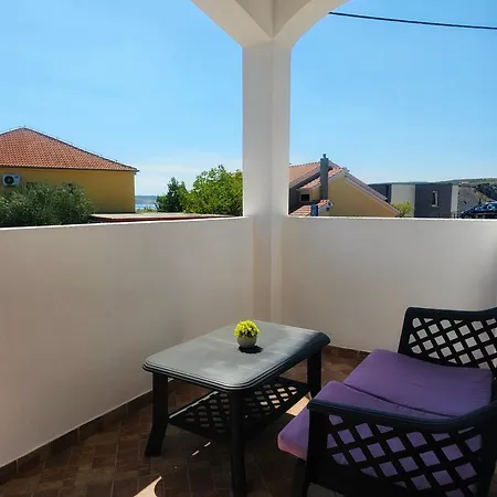 Apartman Olive Maslenica